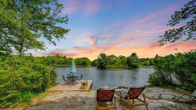 Lakeside on Lake Naomi private beach and view photo